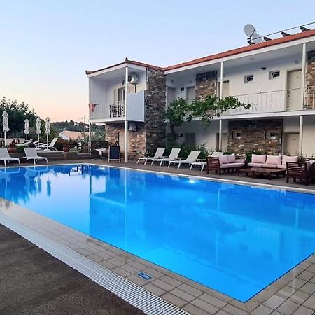 Hotel Nereides Patitiri  Bagian luar foto