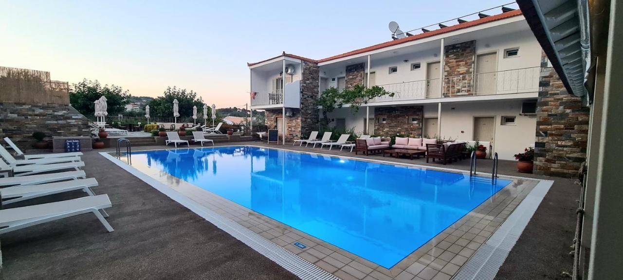 Hotel Nereides Patitiri  Bagian luar foto