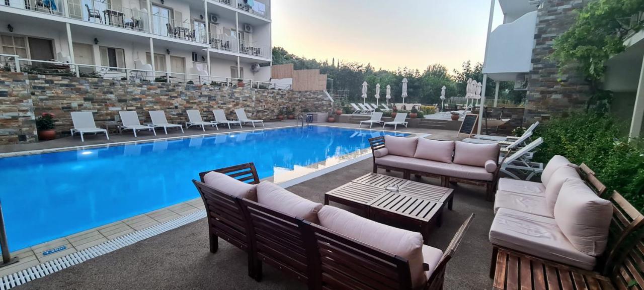 Hotel Nereides Patitiri  Bagian luar foto