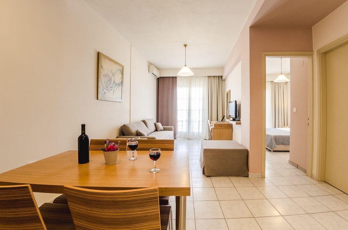 Hotel Nereides Patitiri  Bagian luar foto