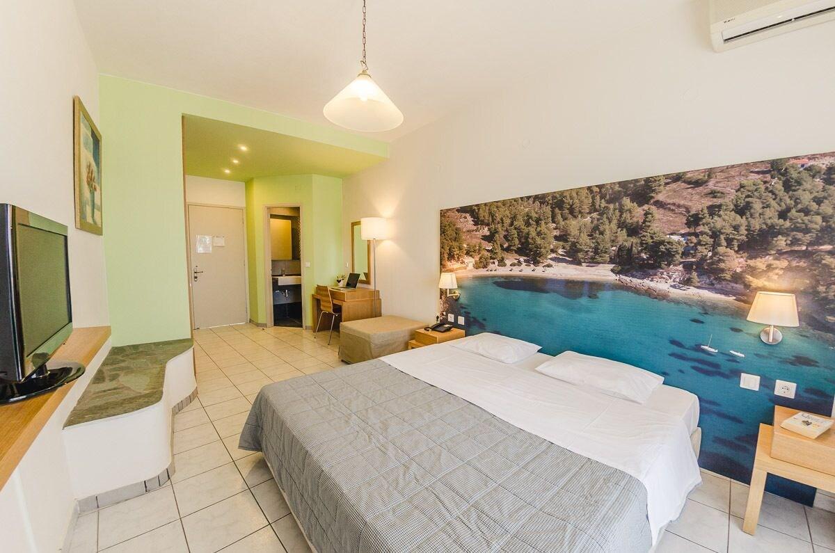 Hotel Nereides Patitiri  Bagian luar foto