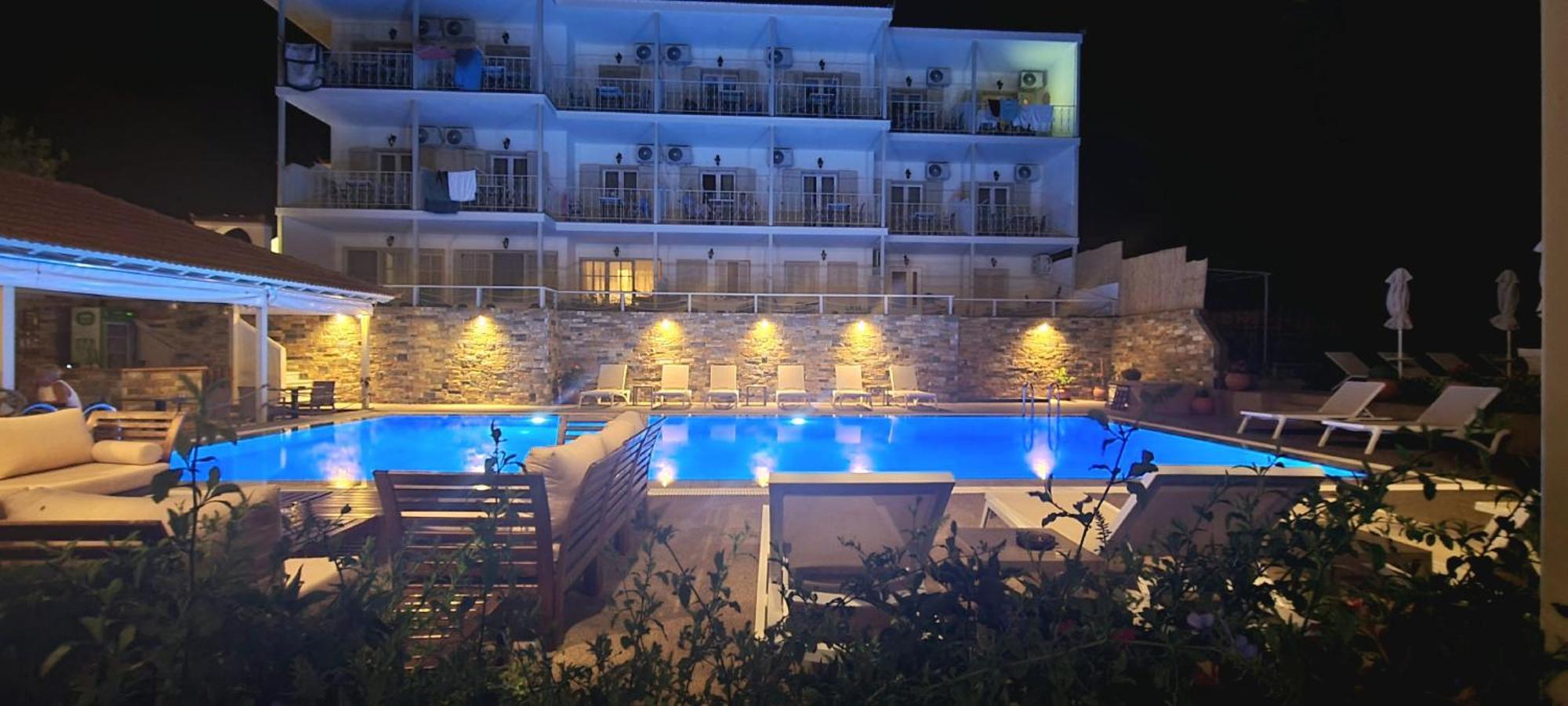 Hotel Nereides Patitiri  Bagian luar foto