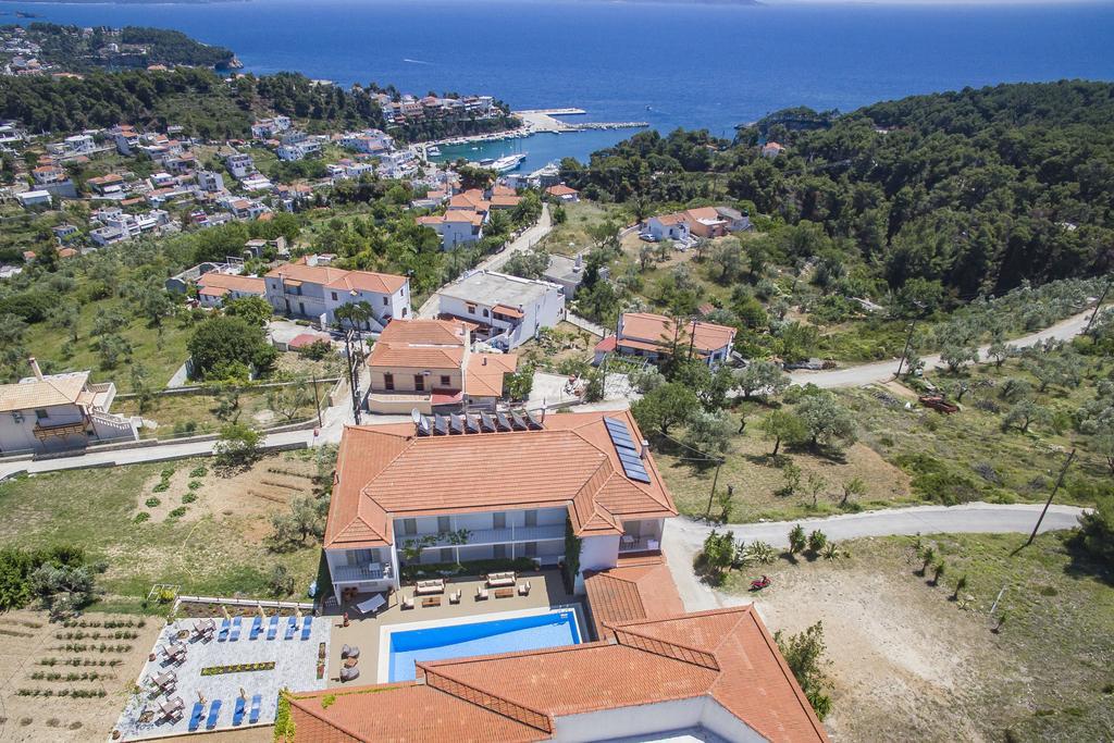 Hotel Nereides Patitiri  Bagian luar foto