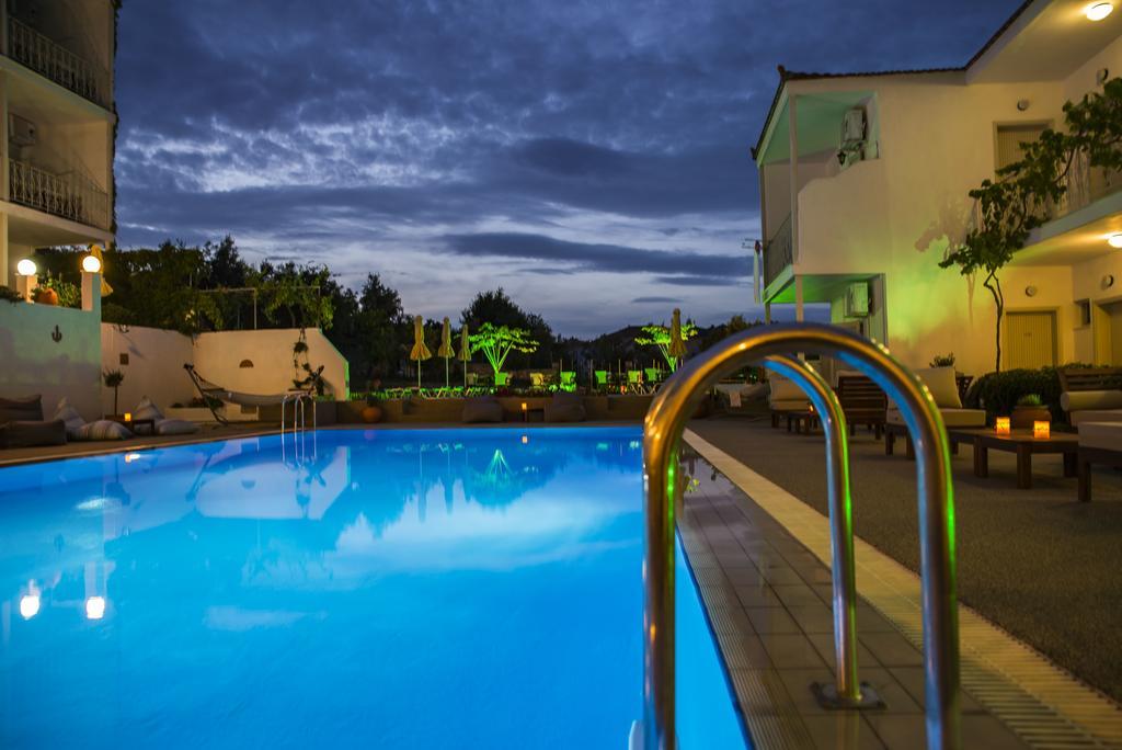 Hotel Nereides Patitiri  Bagian luar foto