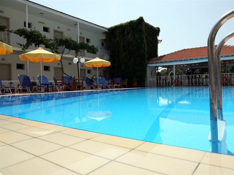 Hotel Nereides Patitiri  Bagian luar foto