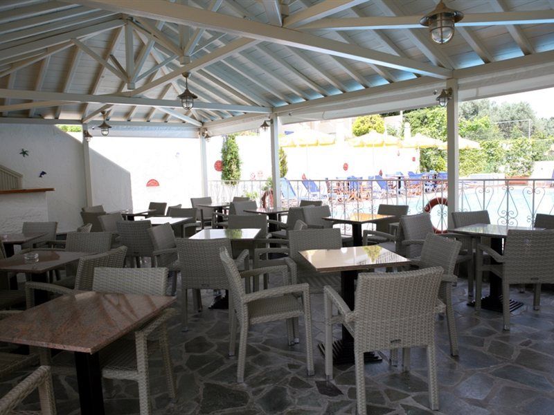 Hotel Nereides Patitiri  Bagian luar foto